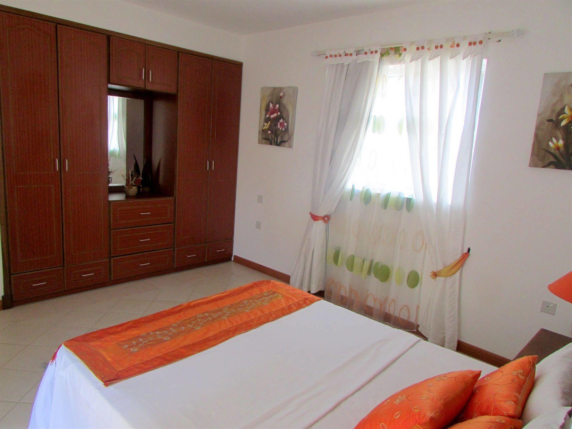 Golden Rod Villa เบลล์ แมร์ ภายนอก รูปภาพ
