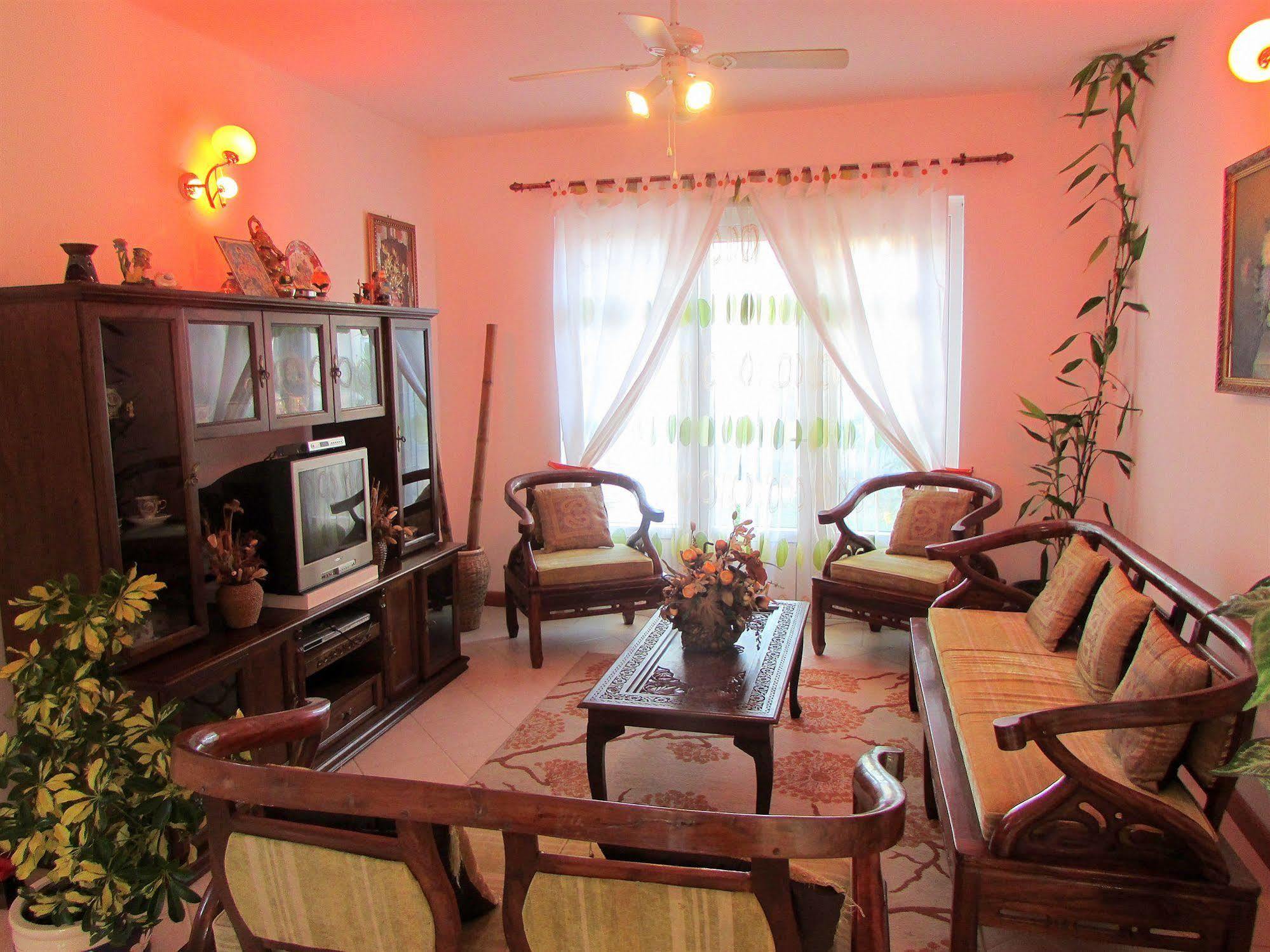Golden Rod Villa เบลล์ แมร์ ภายนอก รูปภาพ