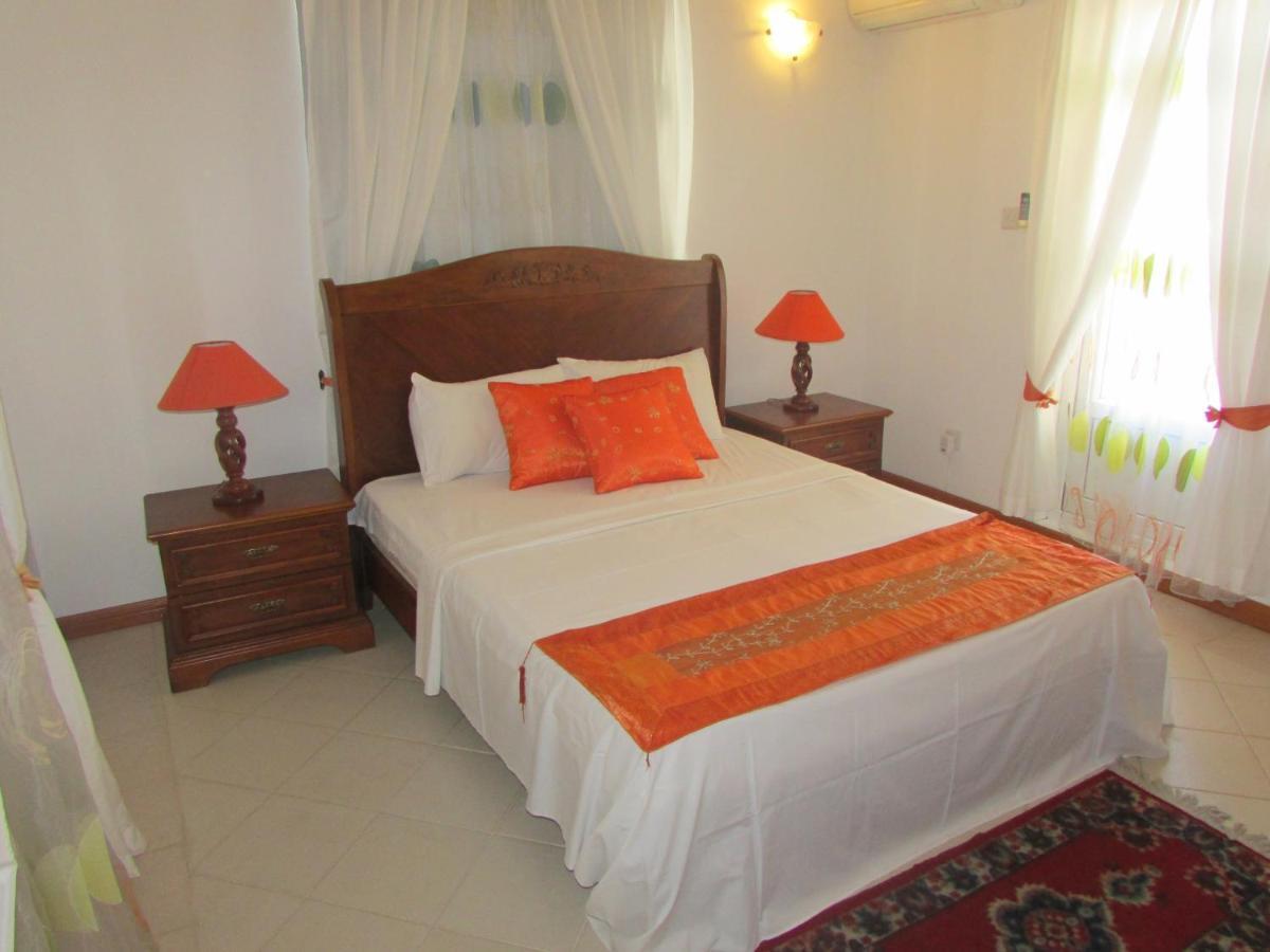 Golden Rod Villa เบลล์ แมร์ ภายนอก รูปภาพ