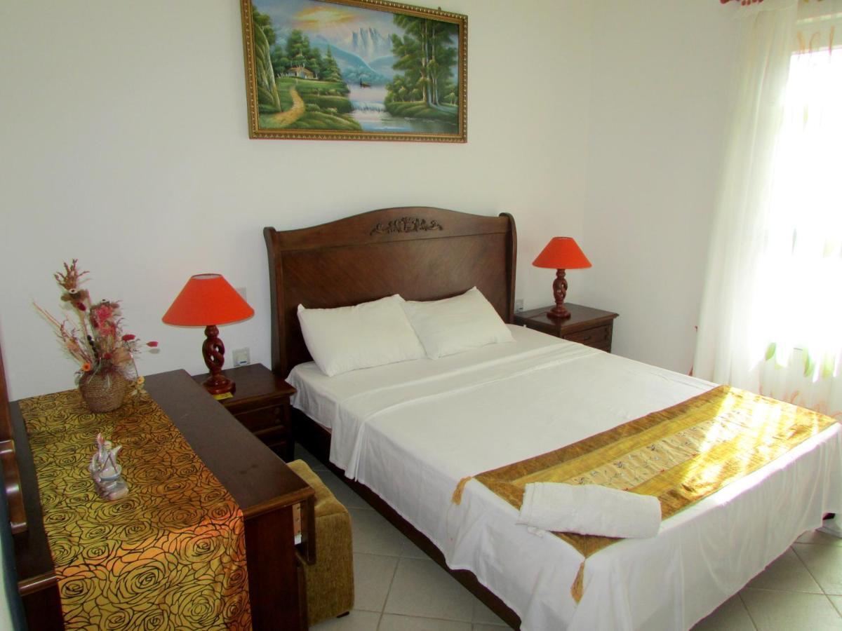 Golden Rod Villa เบลล์ แมร์ ภายนอก รูปภาพ